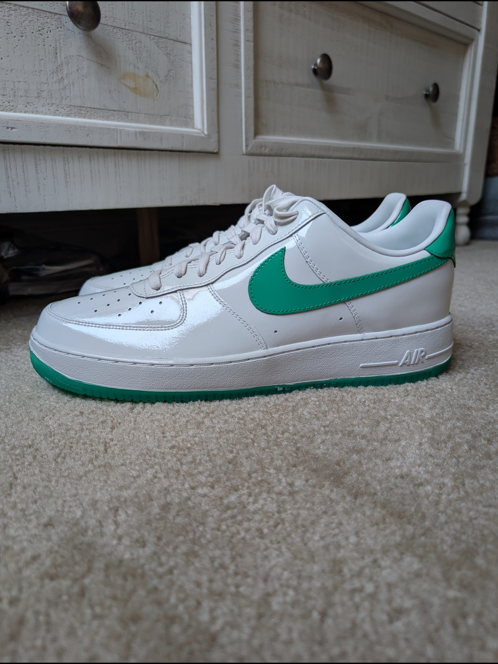 Nike Air Force 1 Patent Leather Green Glow